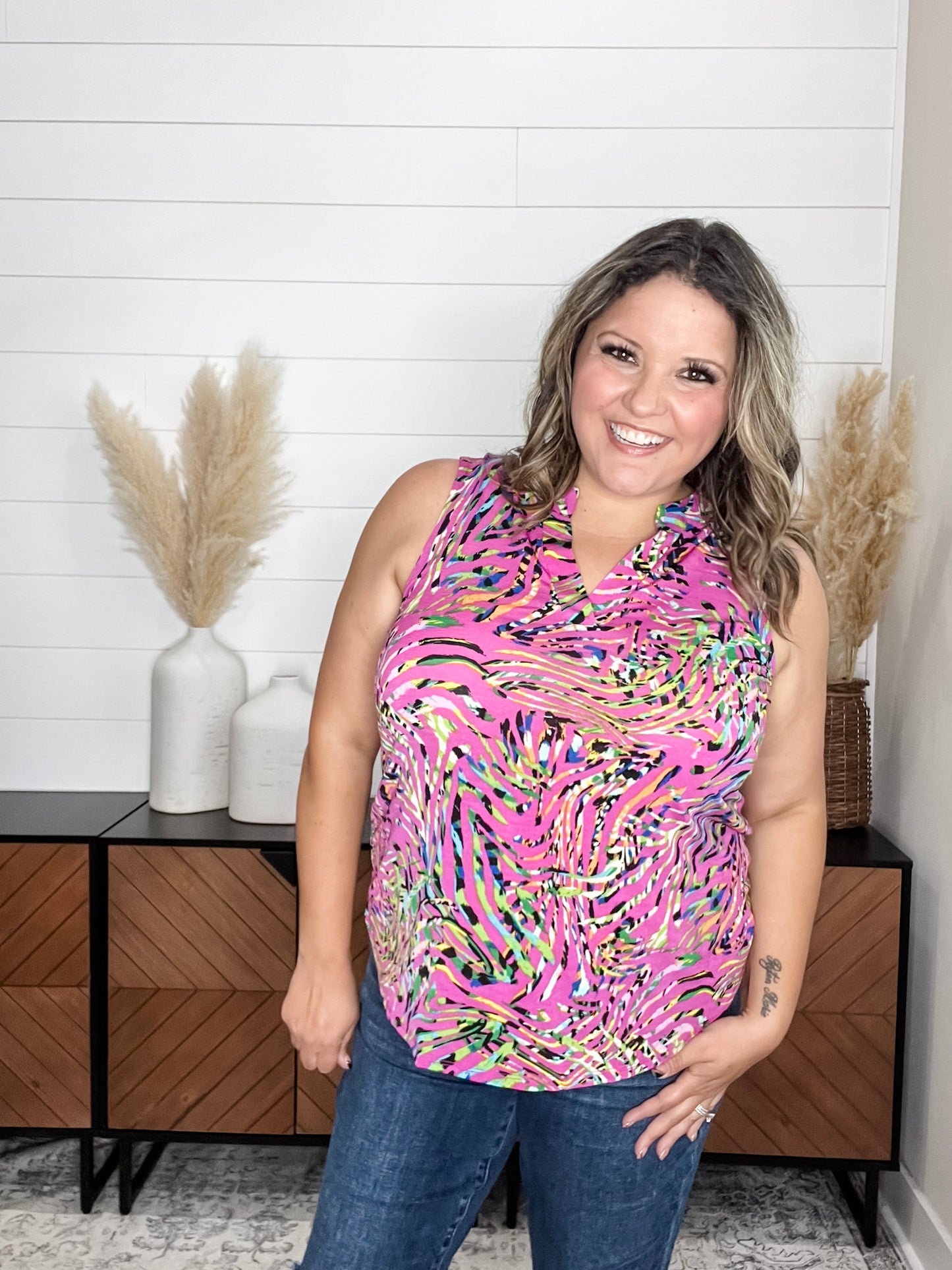 "Brinley" Sleeveless Lizzy
