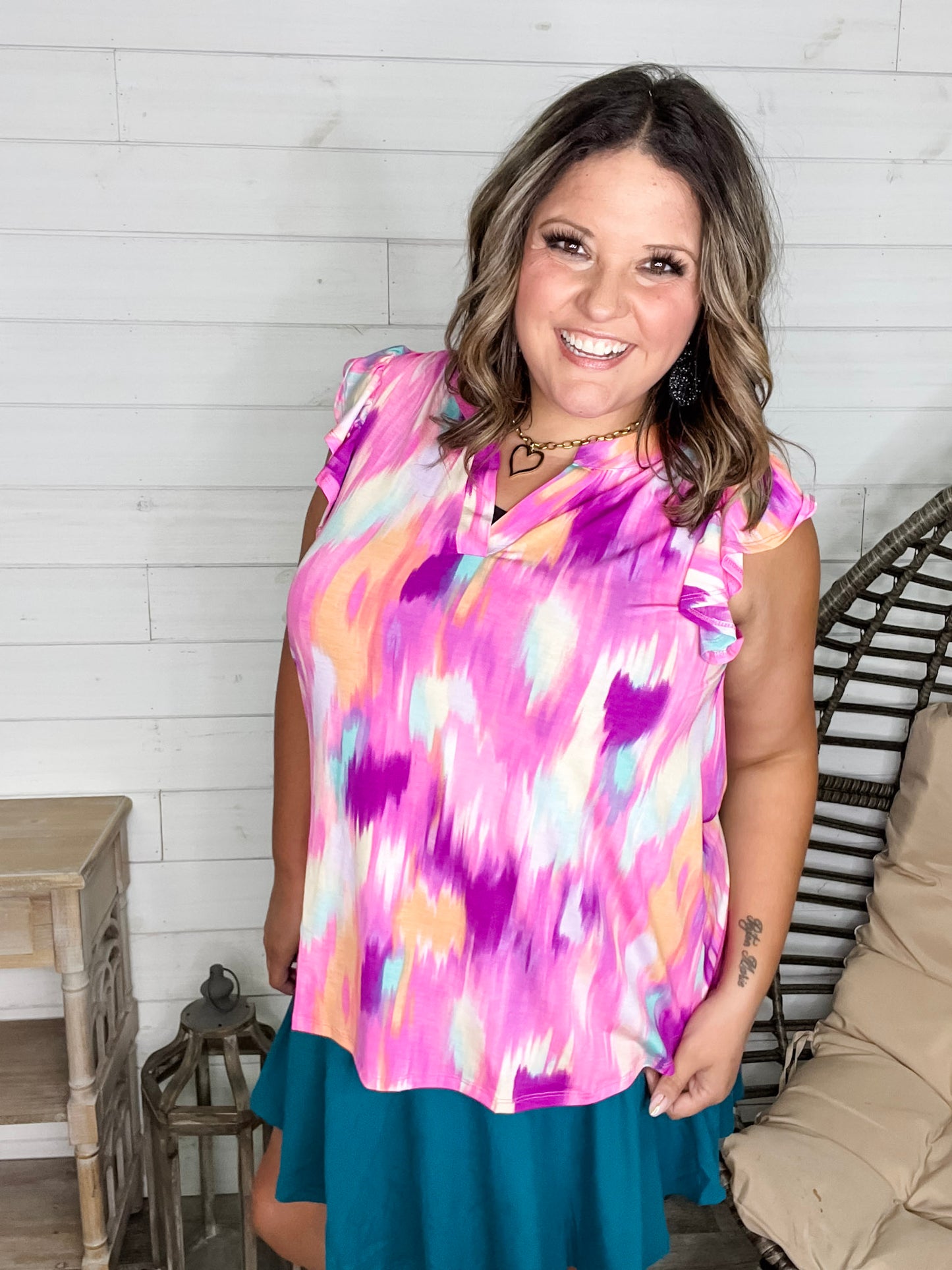 "Market" Flutter Sleeve Split Neck