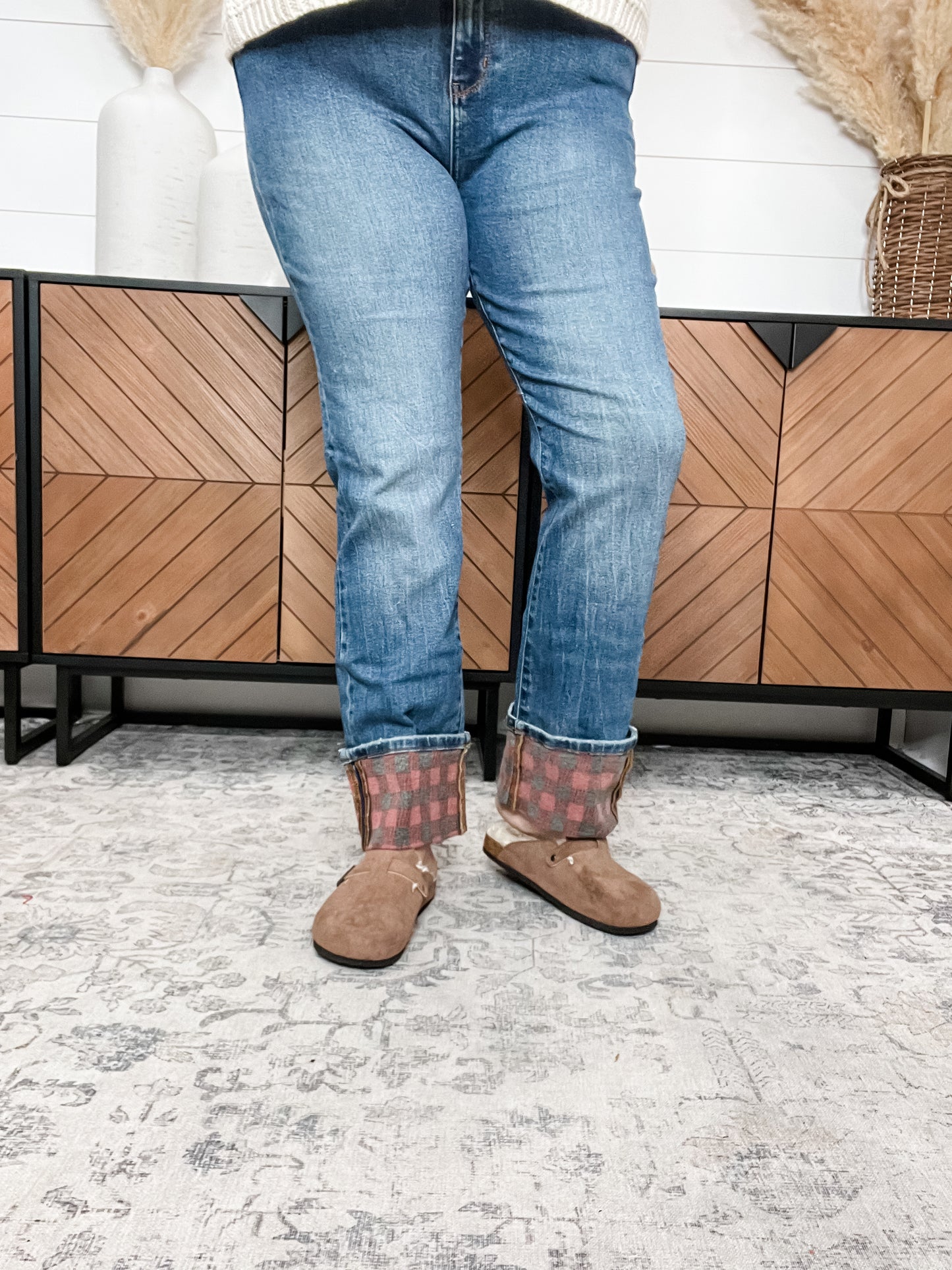 Judy Blue "Find The Buffalo" Cuff Straight Leg Jeans