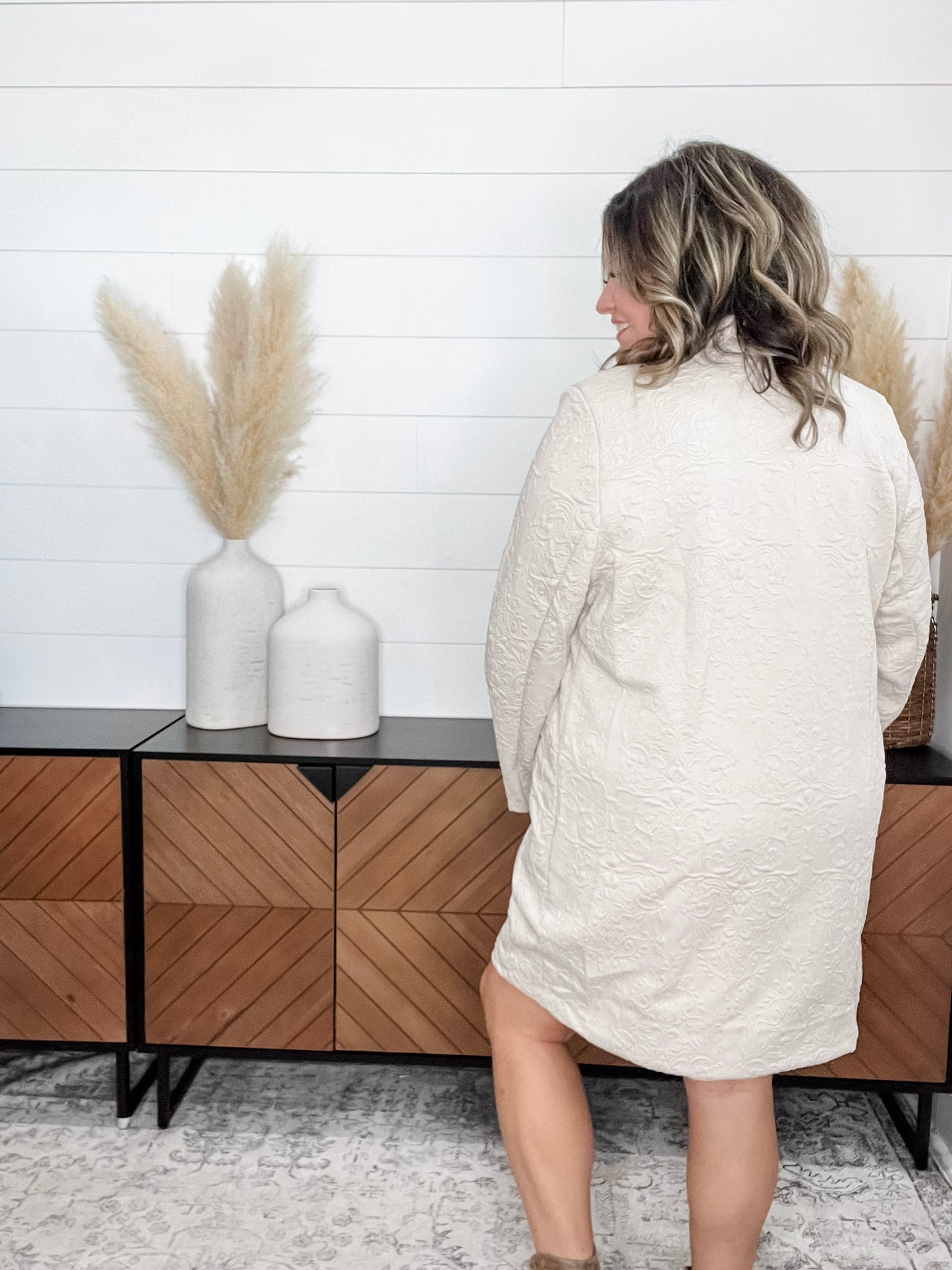 "Amara" Jacquard Midi Coat with Pockets (Oatmeal)