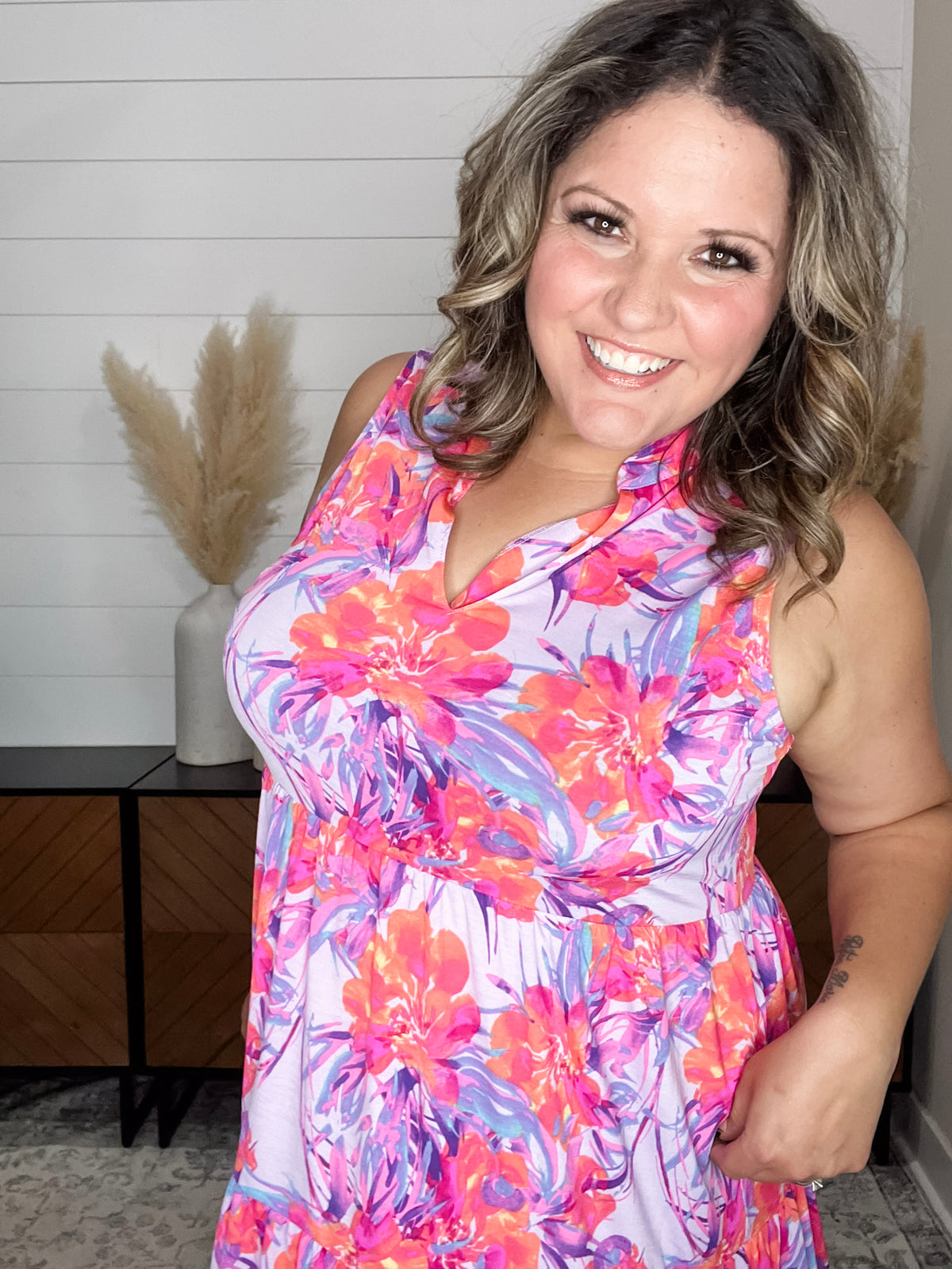 Dear Scarlett "Brunswick" Sleeveless Split Neck Tiered Dress