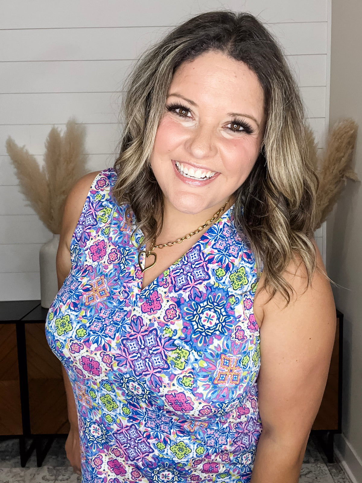 Dear Scarlett "Regal" Sleeveless Lizzy