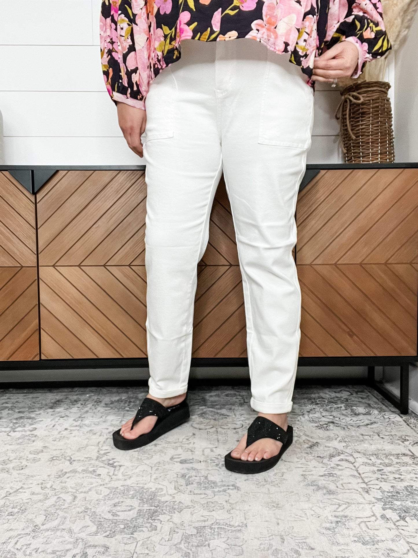 Judy Blue "Creme De La Creme" White Jogger