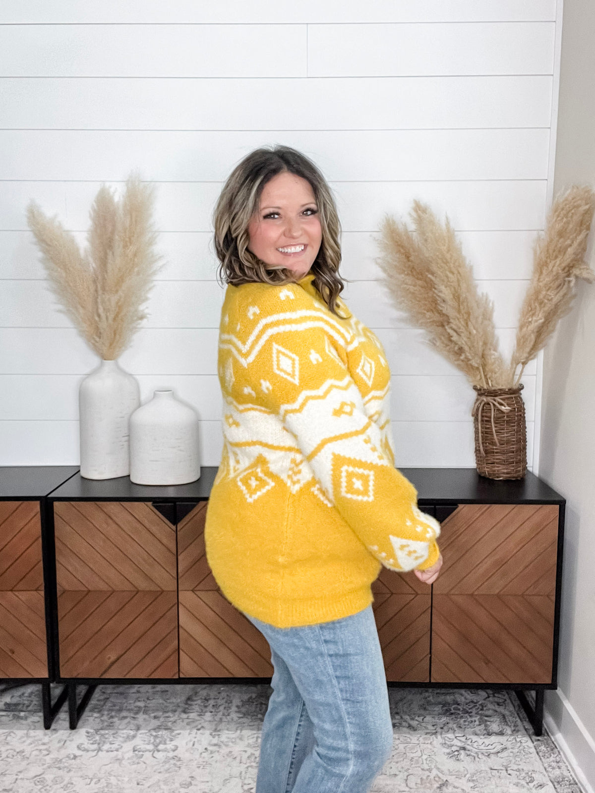 "Honey" Long Sleeve Sweater