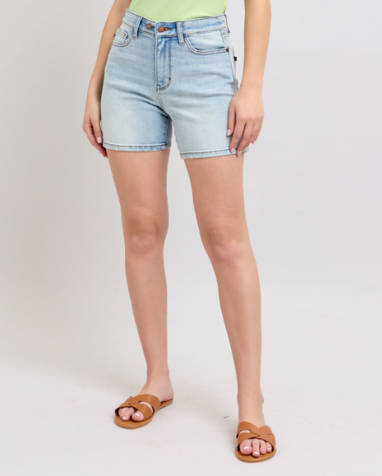 Judy Blue 2 Button Mid Thigh Dad Shorts