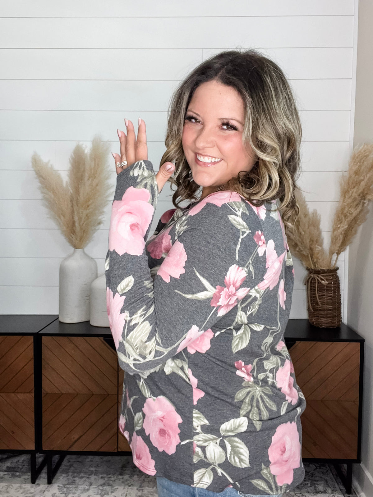 Dear Scarlett "Release Me" Floral Long Sleeve Split Neck