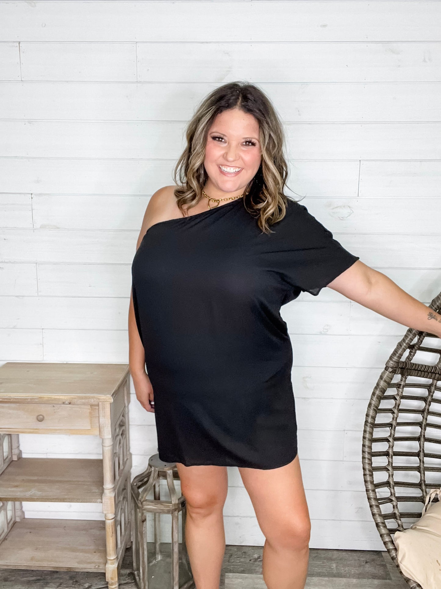 "Runway" One Shoulder Dress with Pockets (Black)