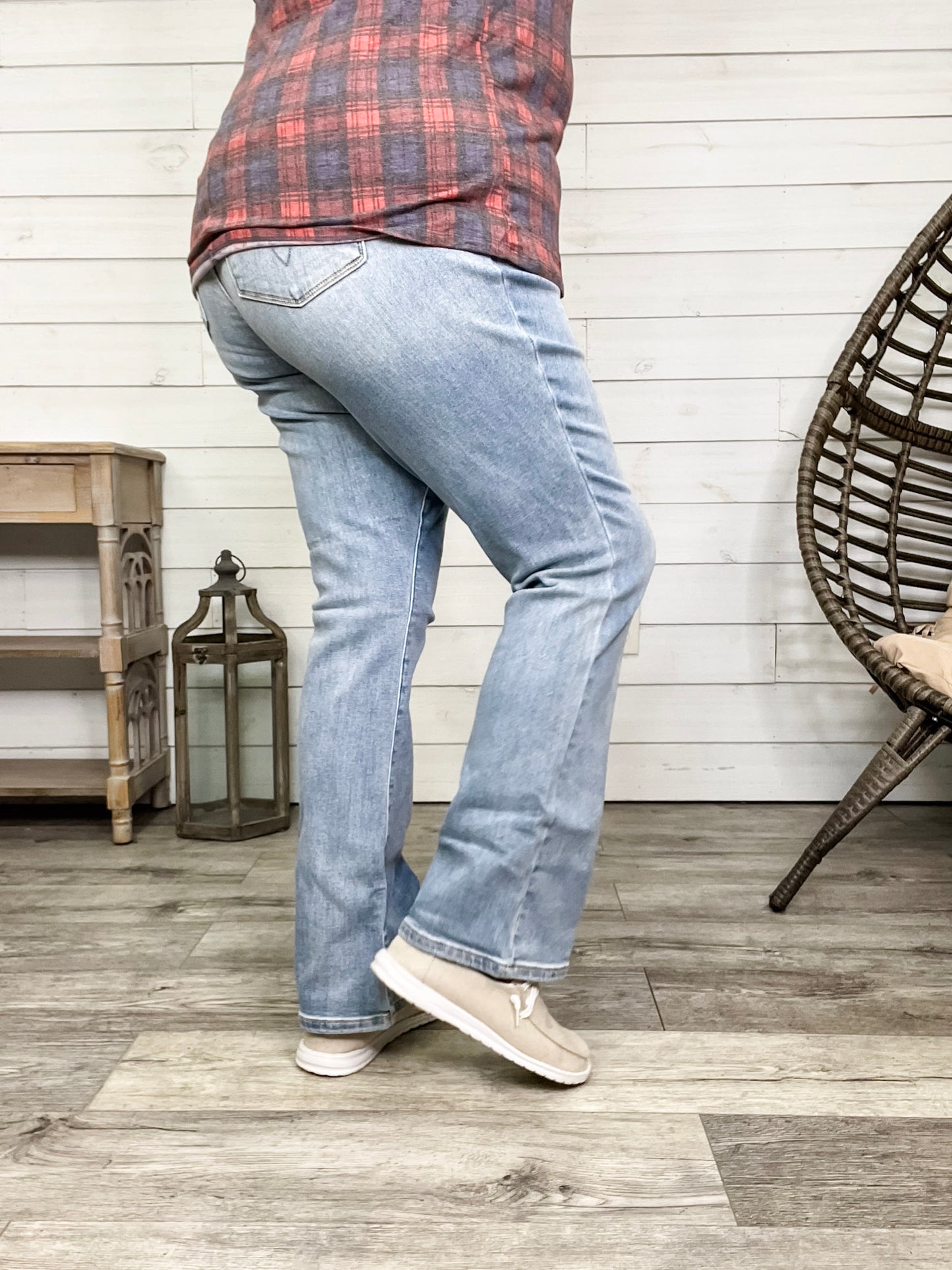 Judy Blue "Frosty No More" Thermal Straight Leg Jeans
