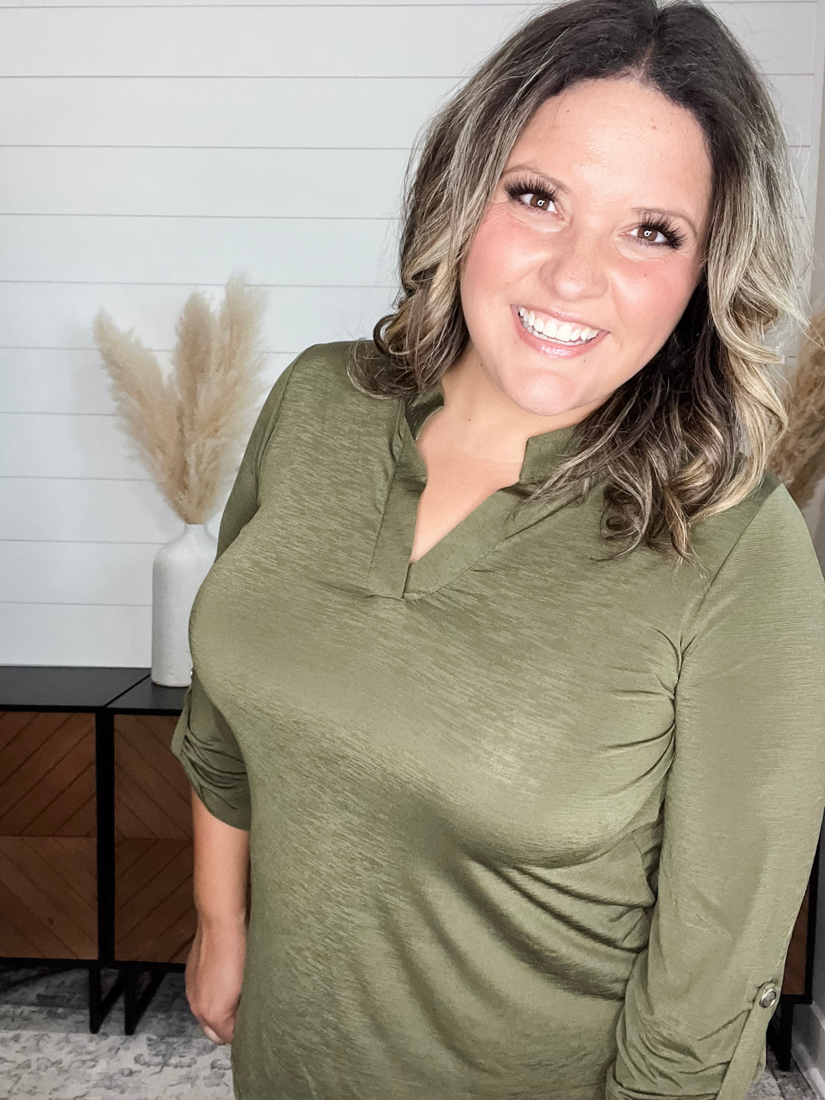 Dear Scarlett "Timeline" 3/4 Sleeve Split Neck (Olive)