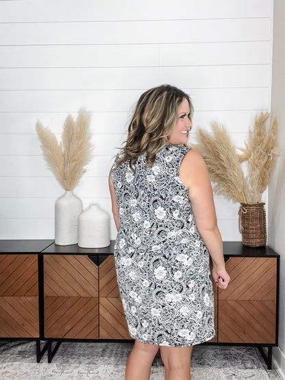 "Roseville" Sleeveless Split Neck Dress with Pockets