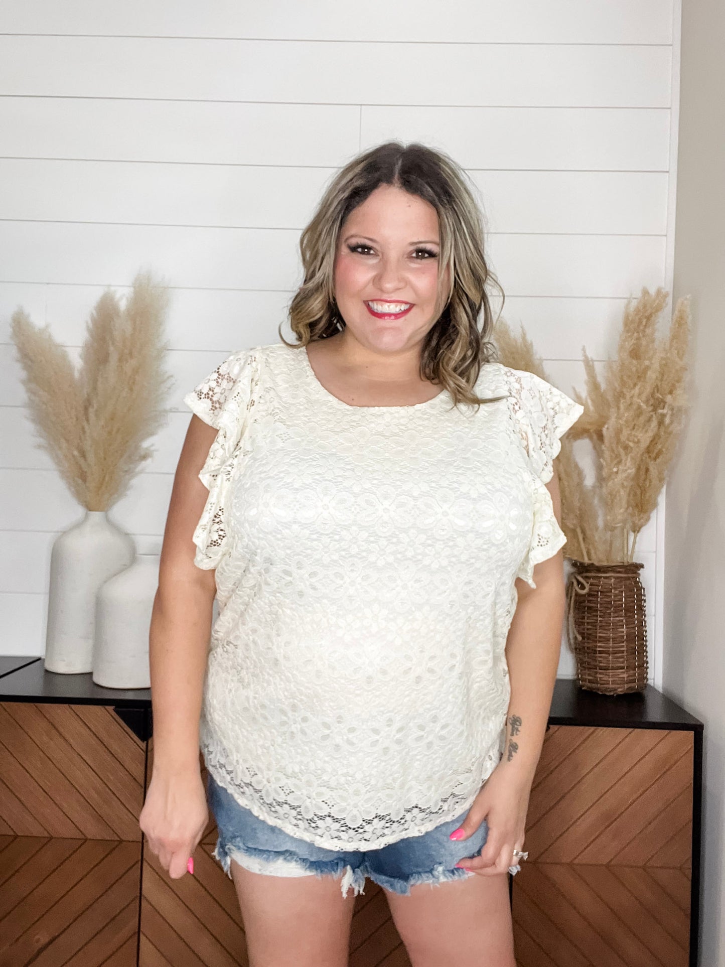 "Lately" Lace Ruffle Cap Tank