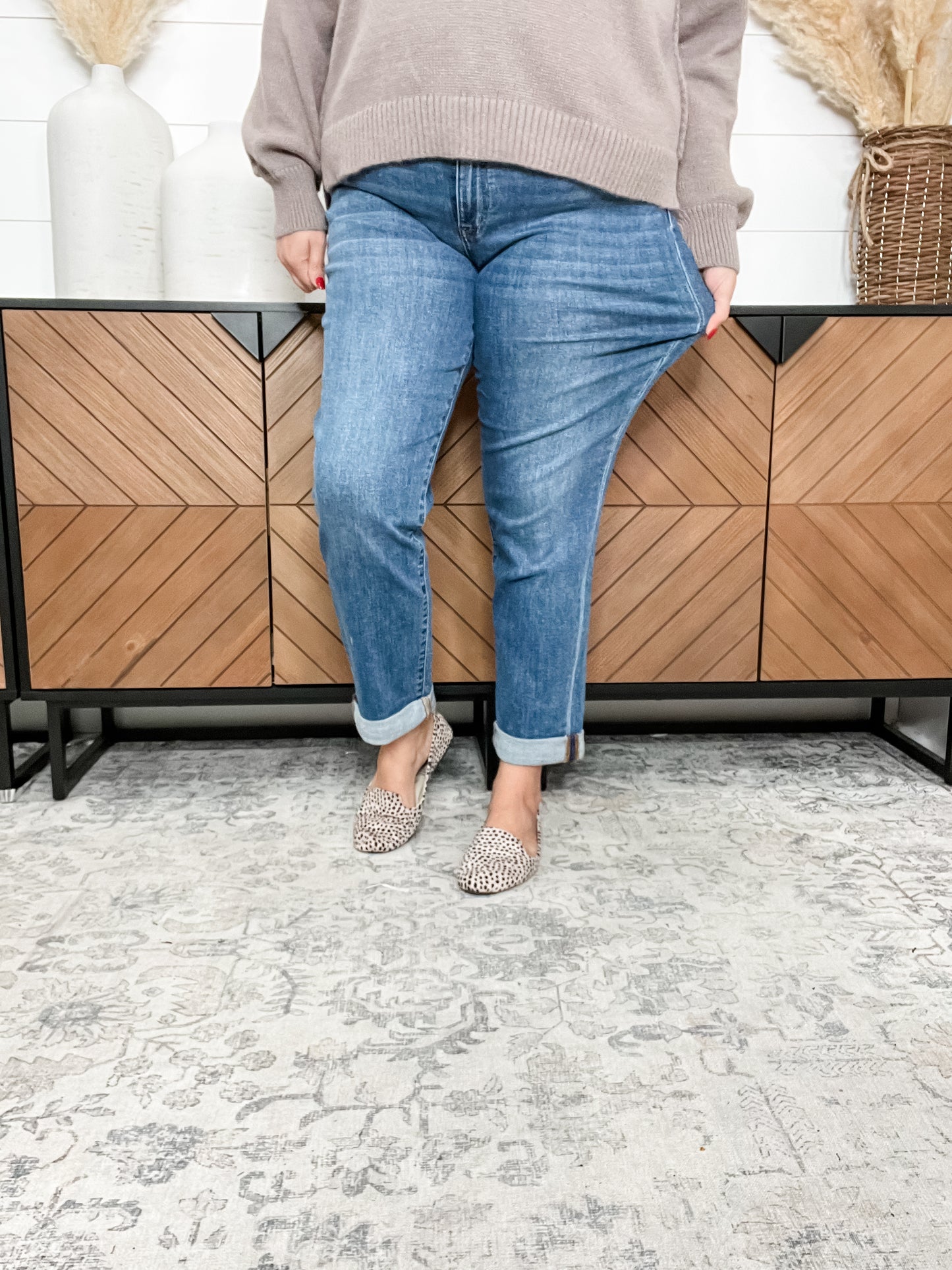 Judy Blue "Shiloh" Cuffed Boyfriend Jeans