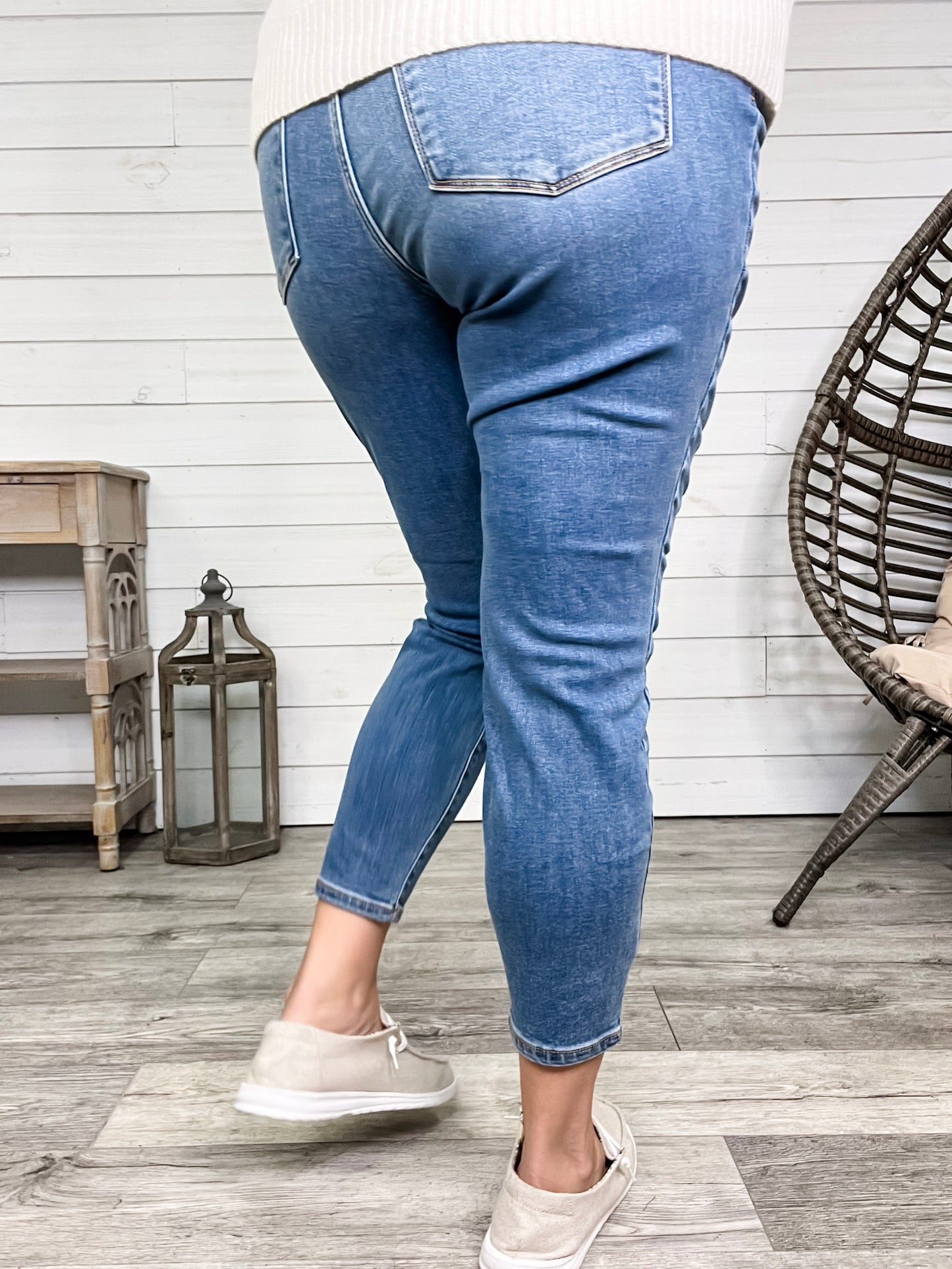 Judy Blue “South for Winter” Thermal Skinny