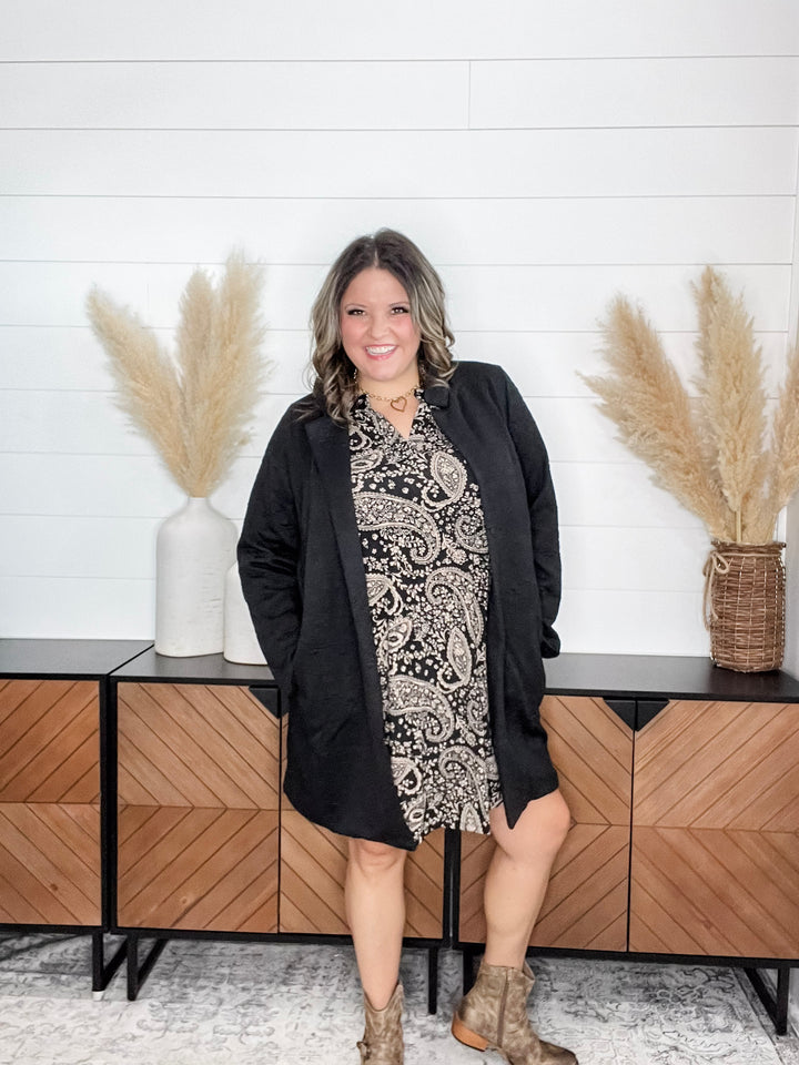 "Amara" Jacquard Midi Coat with Pockets (Black)