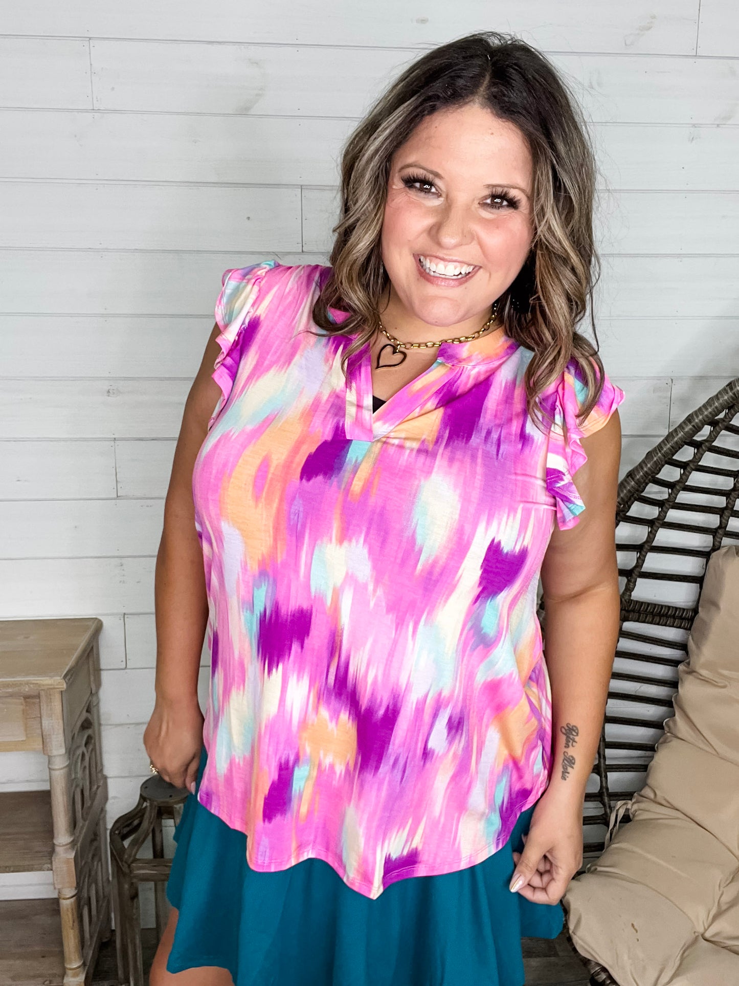 "Market" Flutter Sleeve Split Neck