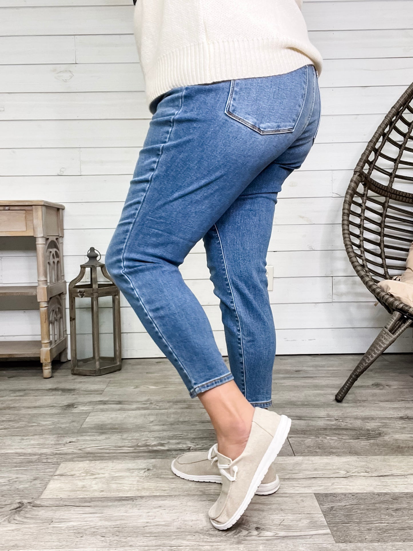 Judy Blue “South for Winter” Thermal Skinny