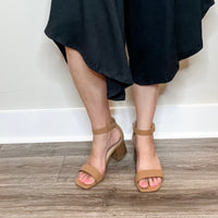 "Recess" WIDE FOOT Ankle Strap Open Toe Sandal (Tan)