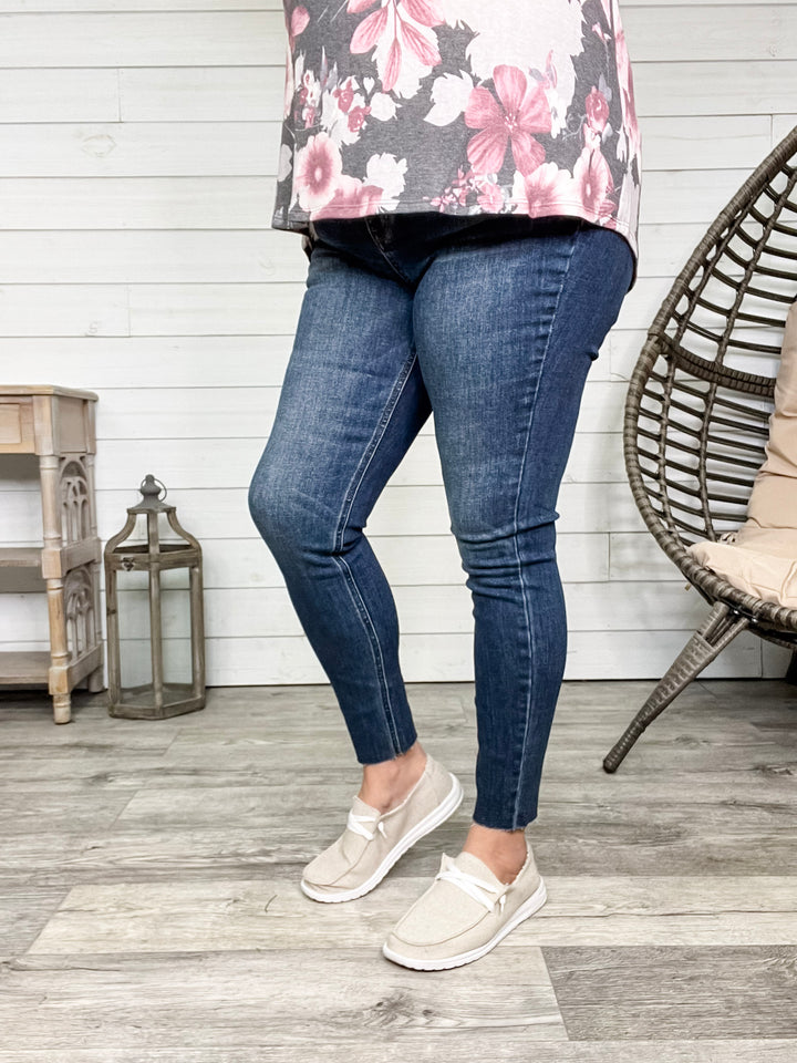 Judy Blue "Smashing Success" Skinny Jeans