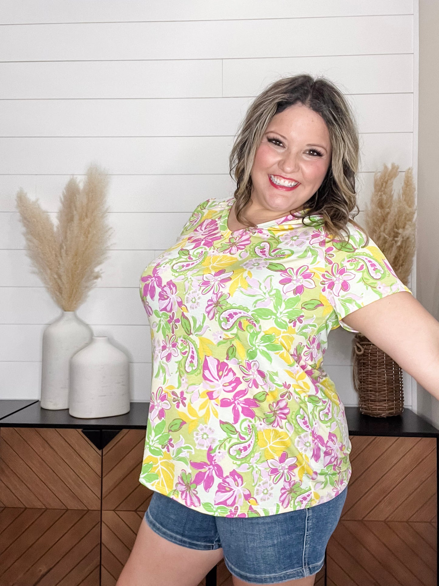 "Boulder" Short Sleeve V Neck Boyfriend Style