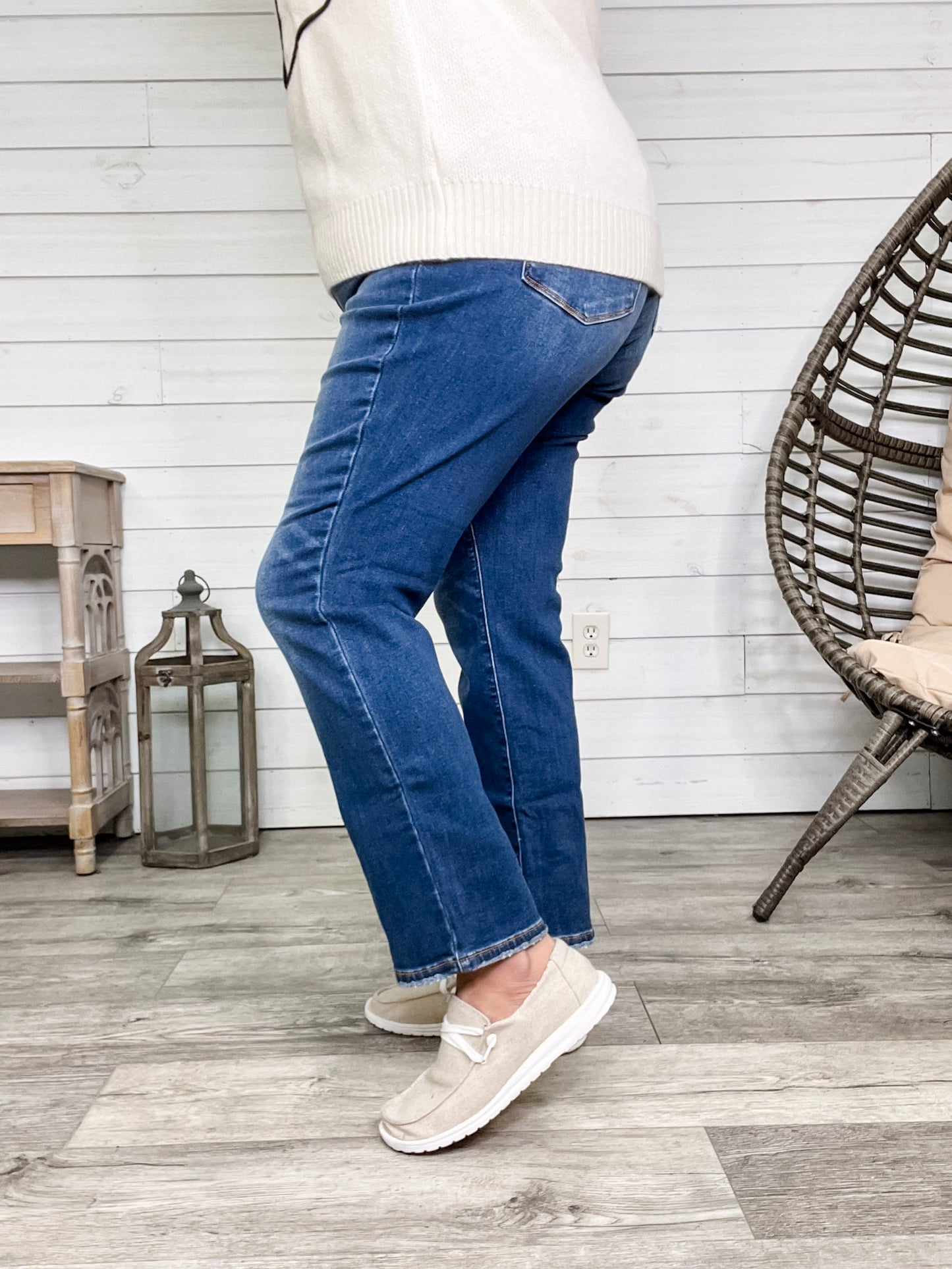 Judy Blue "Carrot Nose" Thermal Straight Leg Jeans