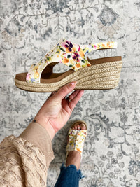 Corkys "Carley" Wedge Sandal (Natural Mini Floral Jute)