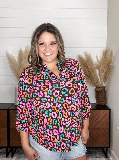 "Hastings" Animal Print Lizzy 3/4 Sleeve Split Neck