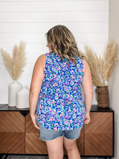 "Amherst" Sleeveless Split Neck
