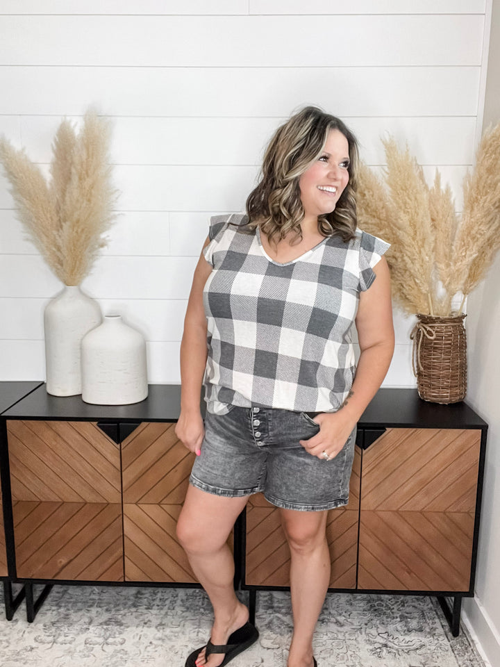 Judy Blue “Did You See That” Grey Buttonfly shorts