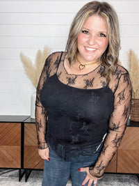 "Quarter" Long Sleeve Lace Top (Black)