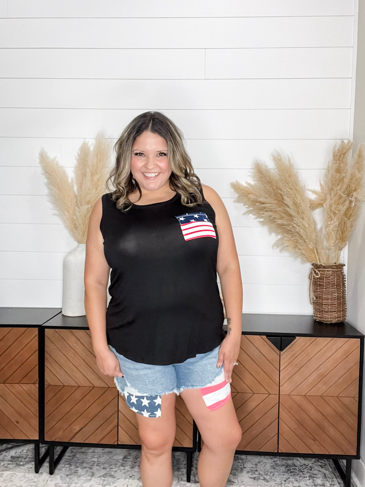 "Ole Glory" Flag Pocket Detail Tank (Black)