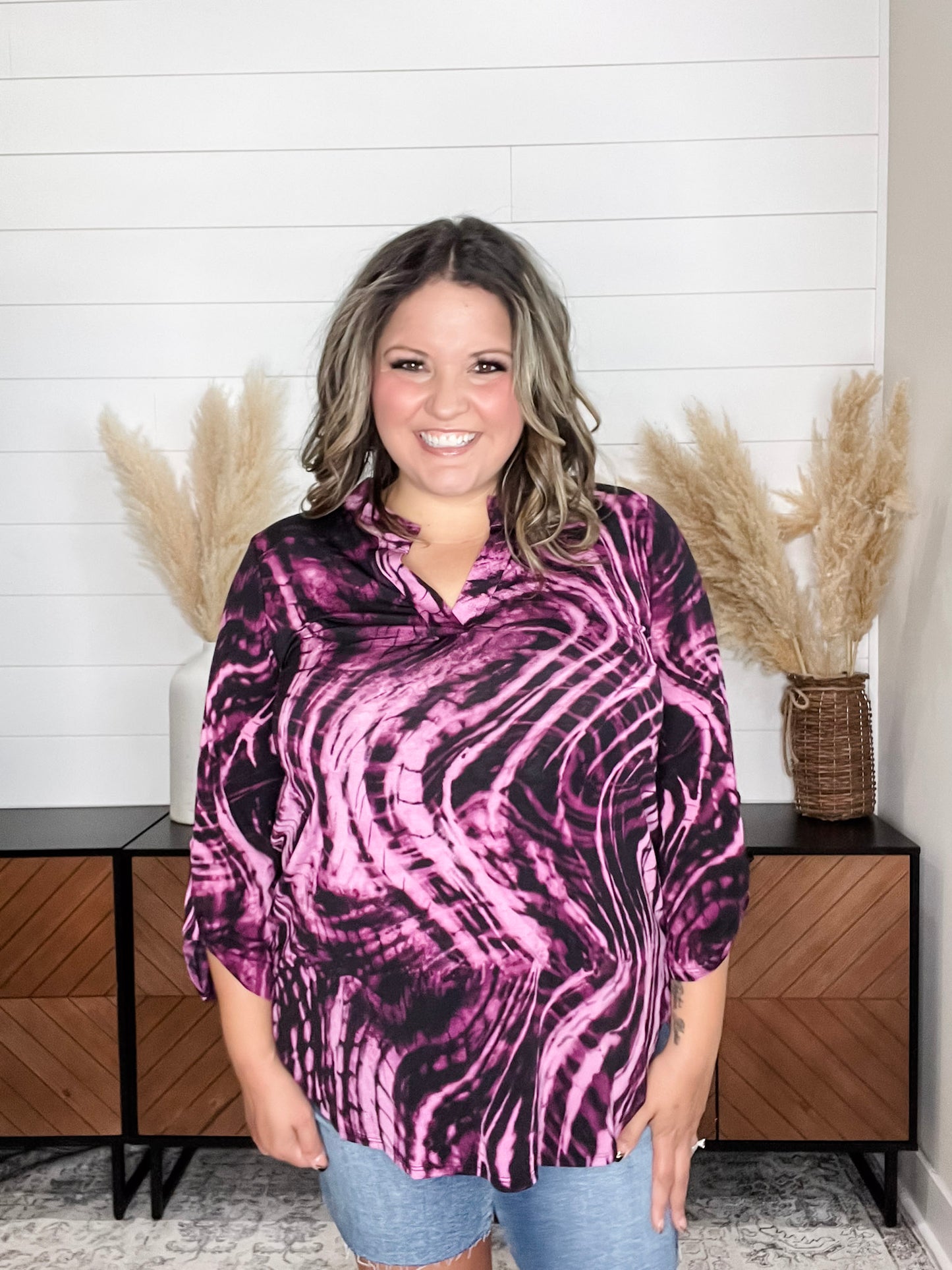 "Advantage" Lizzy 3/4 Sleeve Split Neck