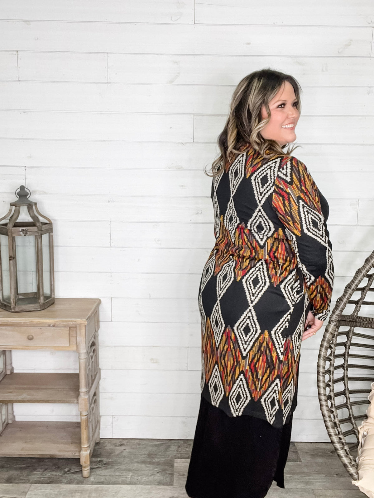 "Dutton" Aztec Print Cardigan with Pockets (Black)