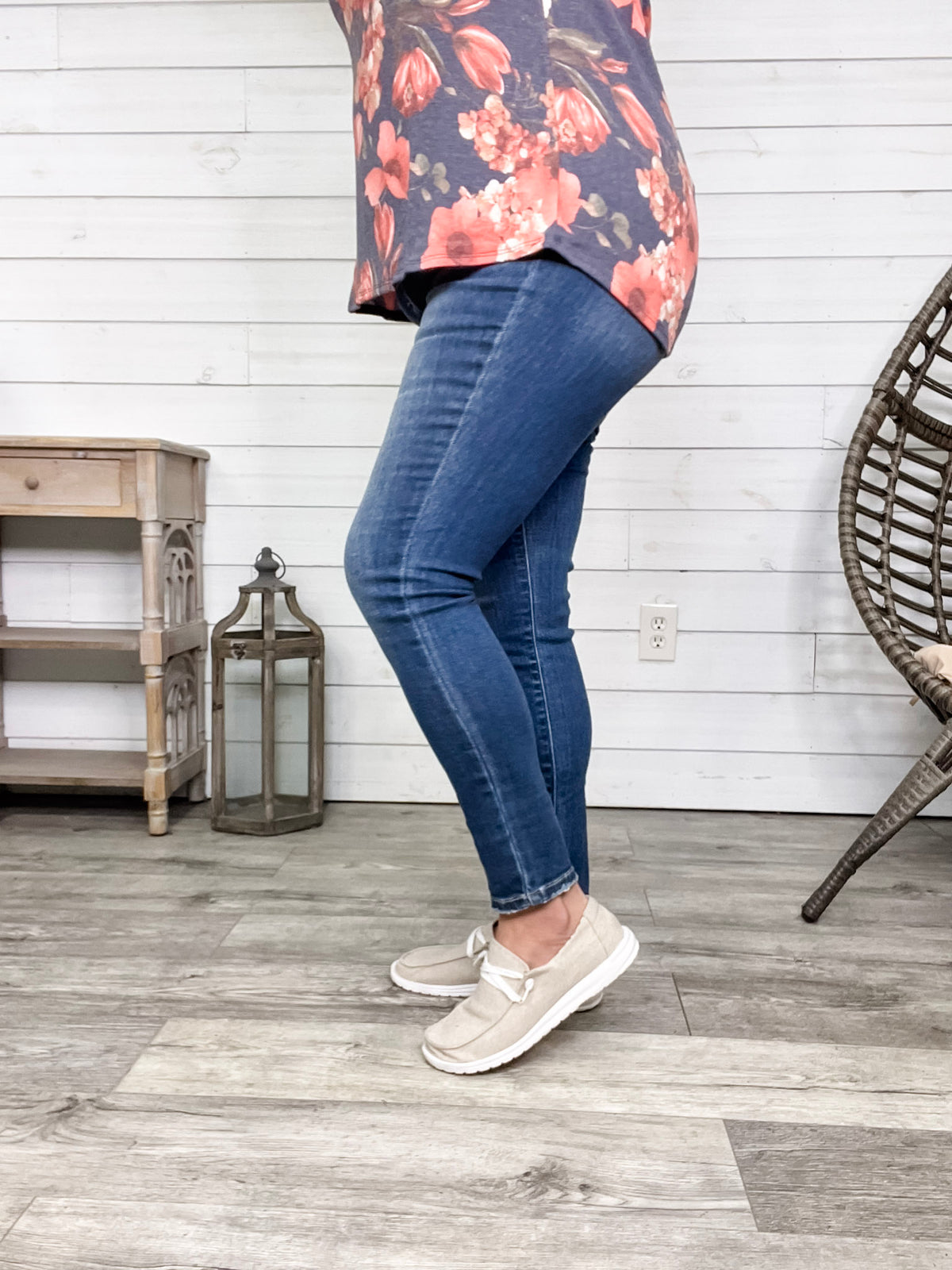 Judy Blue "Down Home" Buttonfly Skinny Jeans