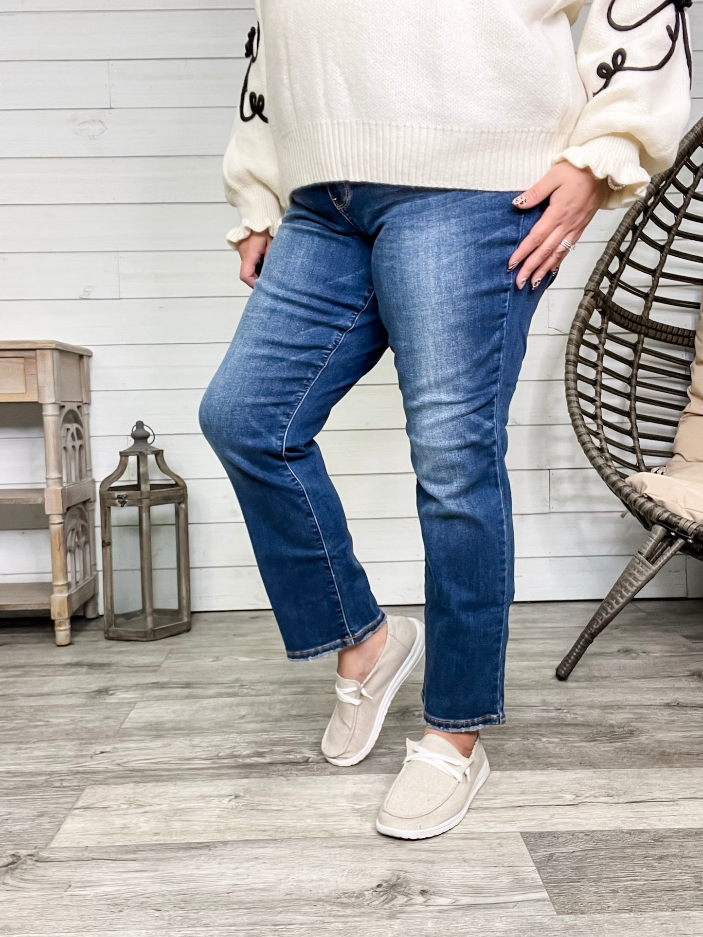 Judy Blue "Carrot Nose" Thermal Straight Leg Jeans