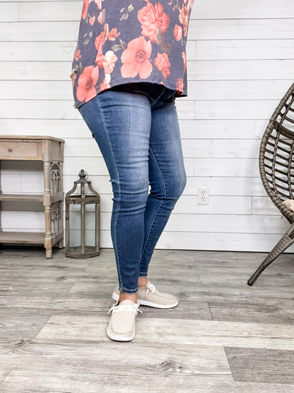 Judy Blue "Down Home" Buttonfly Skinny Jeans