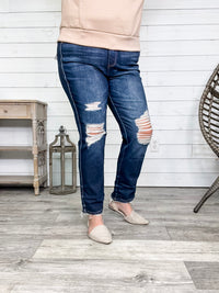 Judy Blue “Superb” Rigid Magic Straight Leg Jeans