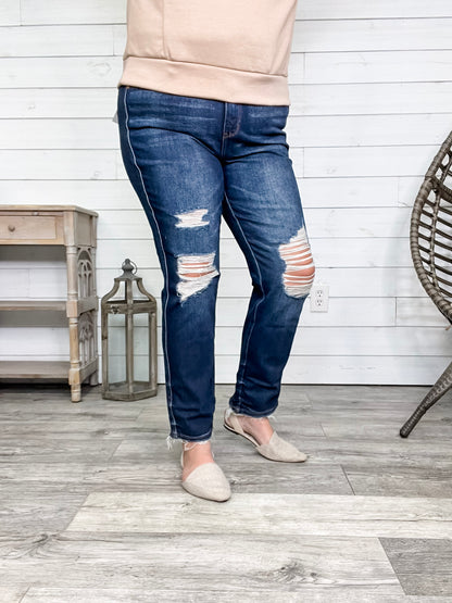 Judy Blue “Superb” Rigid Magic Straight Leg Jeans