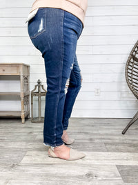 Judy Blue “Superb” Rigid Magic Straight Leg Jeans