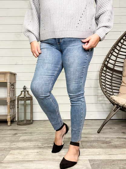 Judy Blue "Juicy Georgia" Tummy Control Skinny Jeans