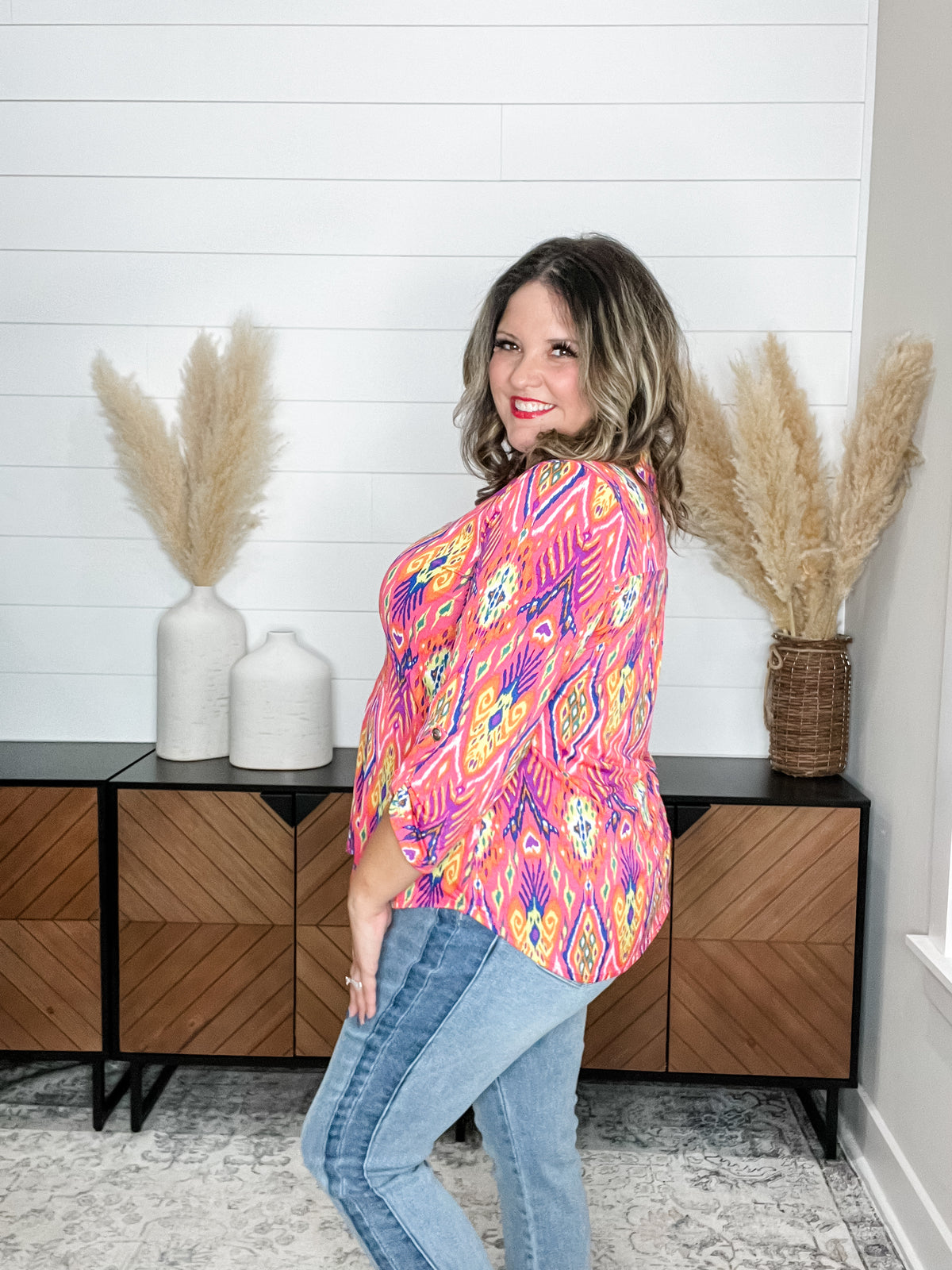 Dear Scarlett "Amberjack" 3/4 Sleeve Split Neck