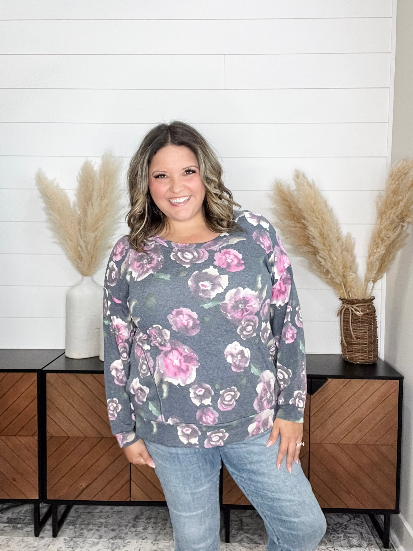 "Runaway" Floral Round Neck Weekender with Pockets