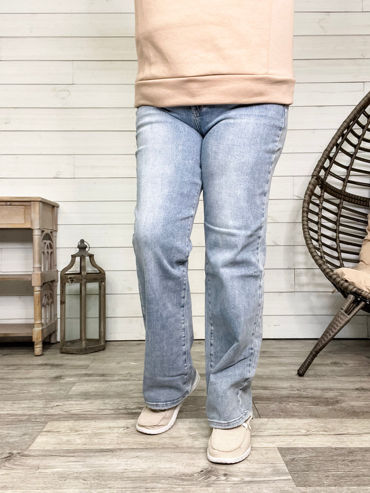 Judy Blue "Stoked" Yoke Front Straight Leg Jeans