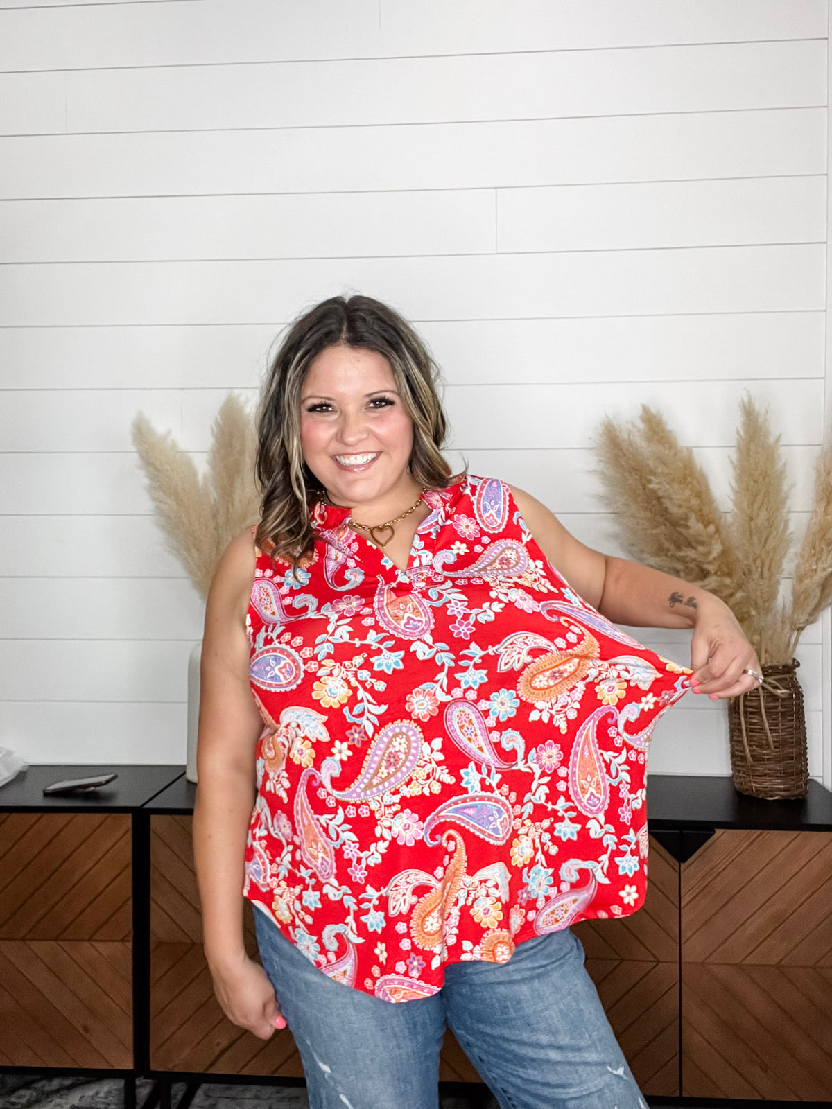 Dear Scarlett "Deon" Sleeveless Split Neck
