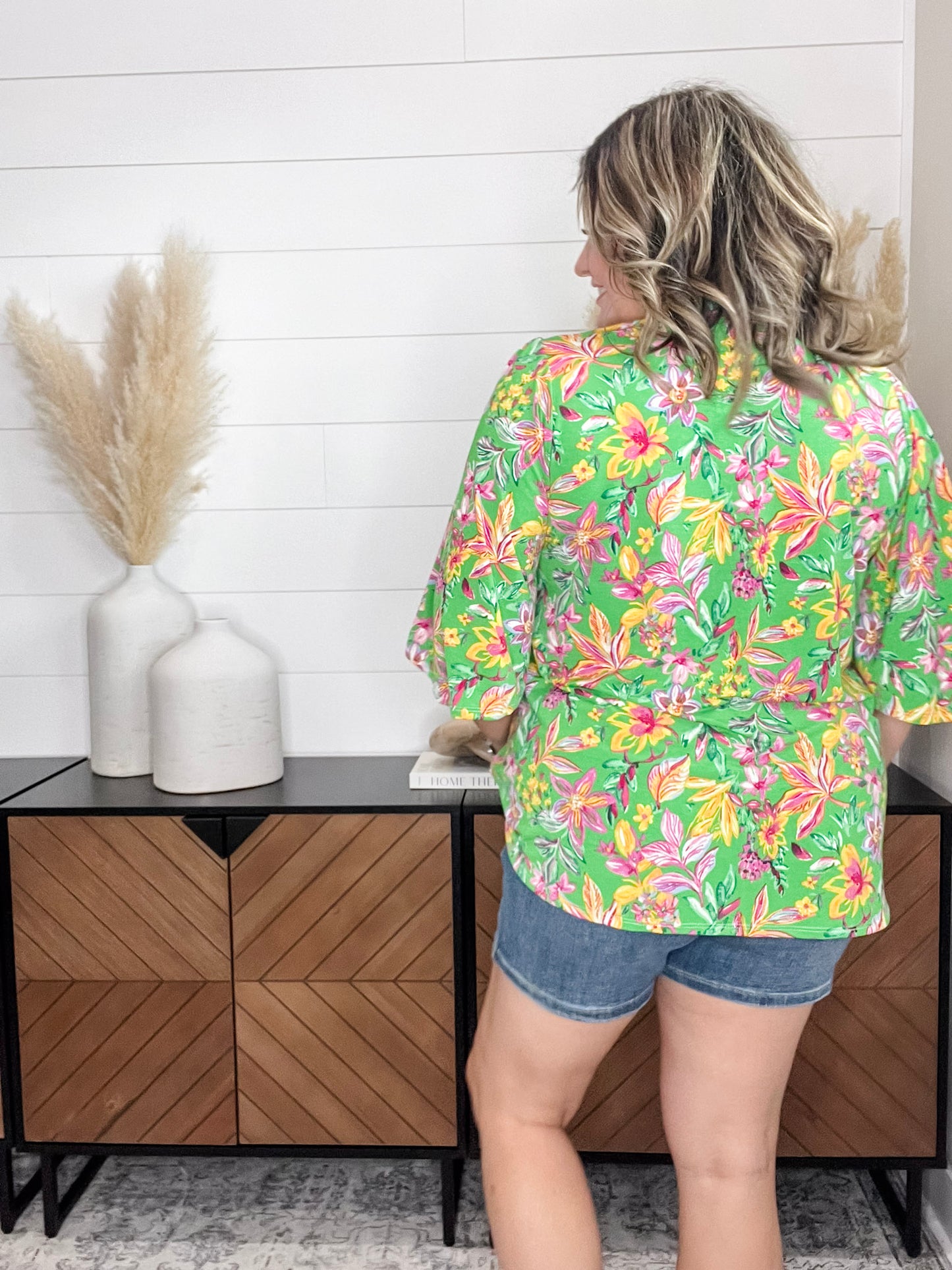 "Given" Short Ruffled Sleeve U Neck