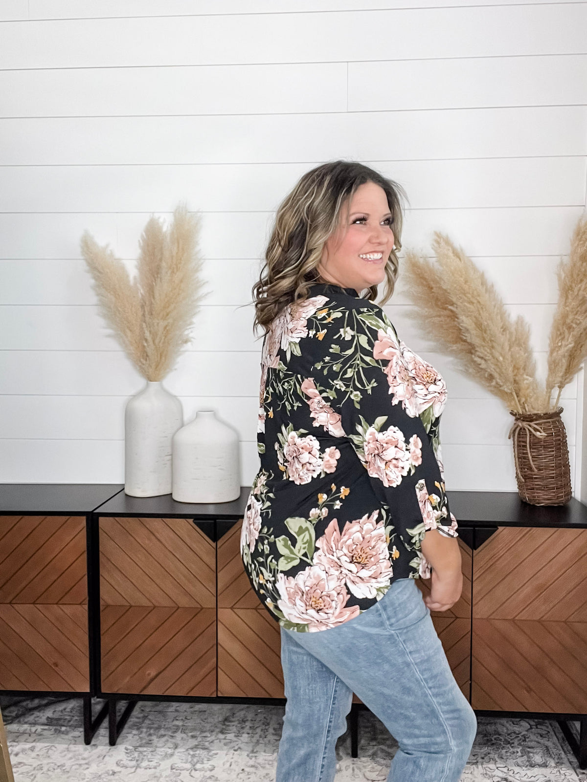 Dear Scarlett "Novel" Floral 3/4 Sleeve Split Neck
