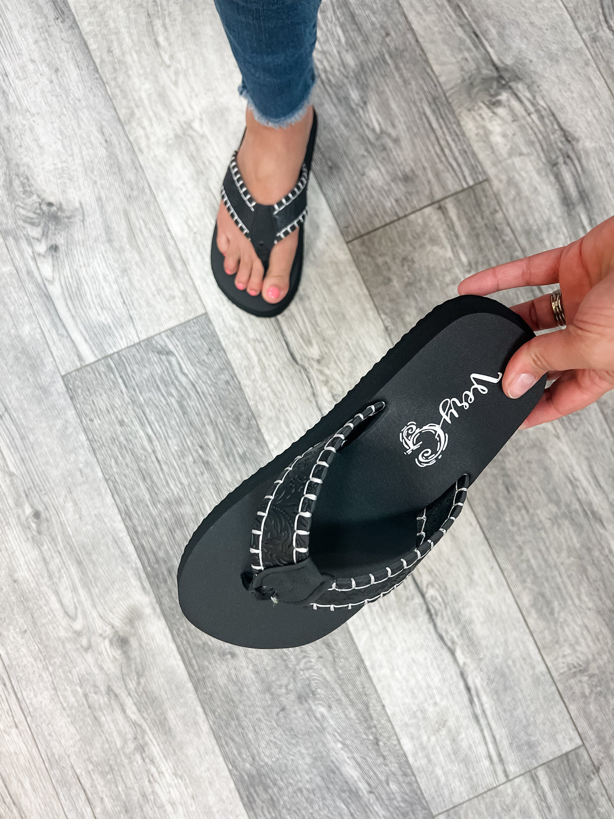 Gypsy Jazz "Pamela" Flip Flops (Black)