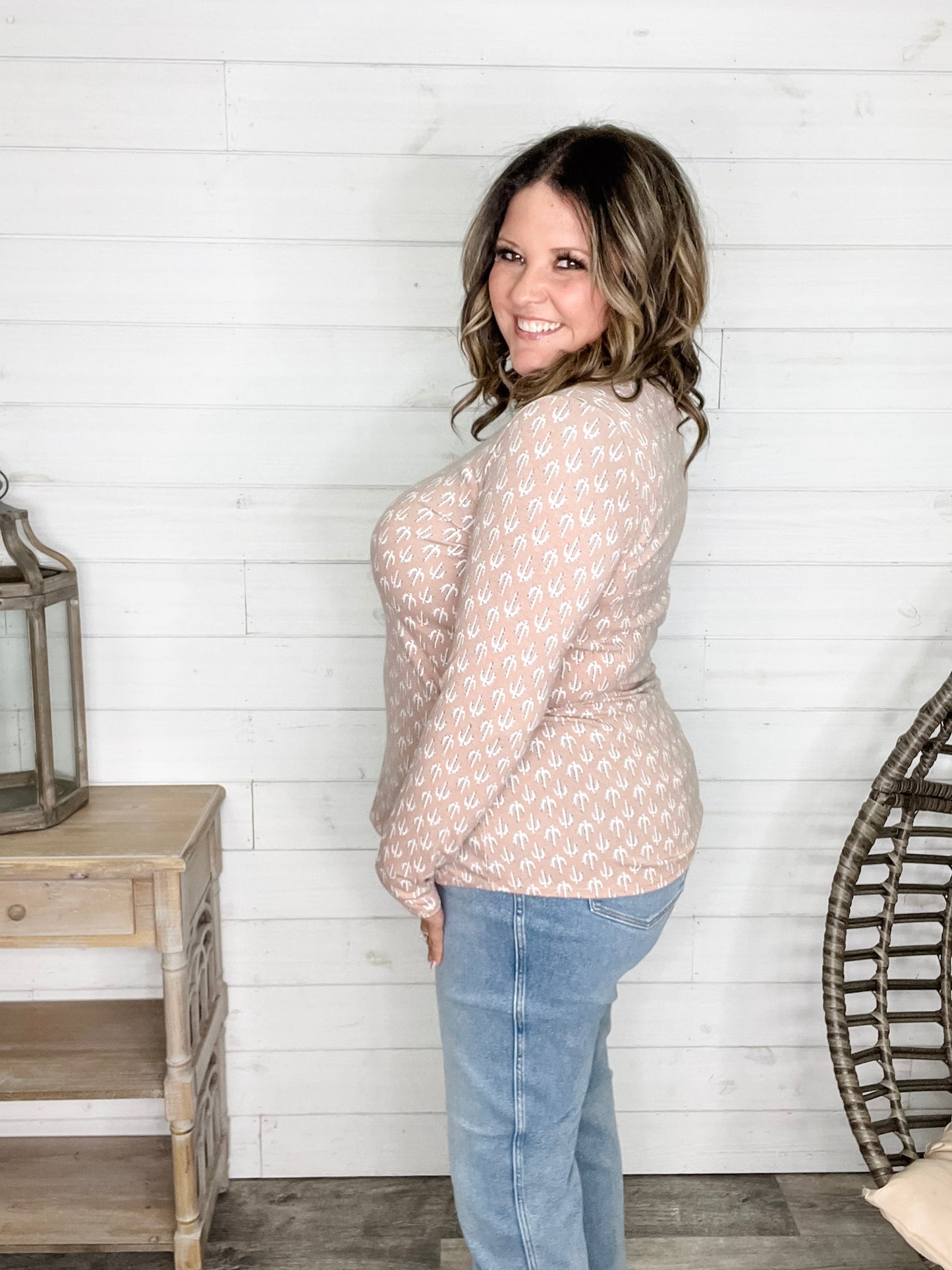 "Saguara" Long Sleeve V Neck