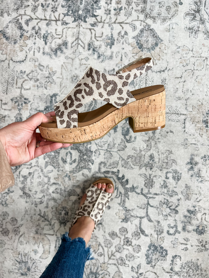 Corkys "Miss Carley" Cork Block Heel Sandal (Tan Sparkle Leopard)