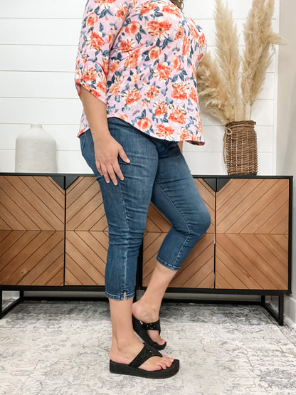 Judy Blue "Rumi" Tummy Control Dark Wash Capris