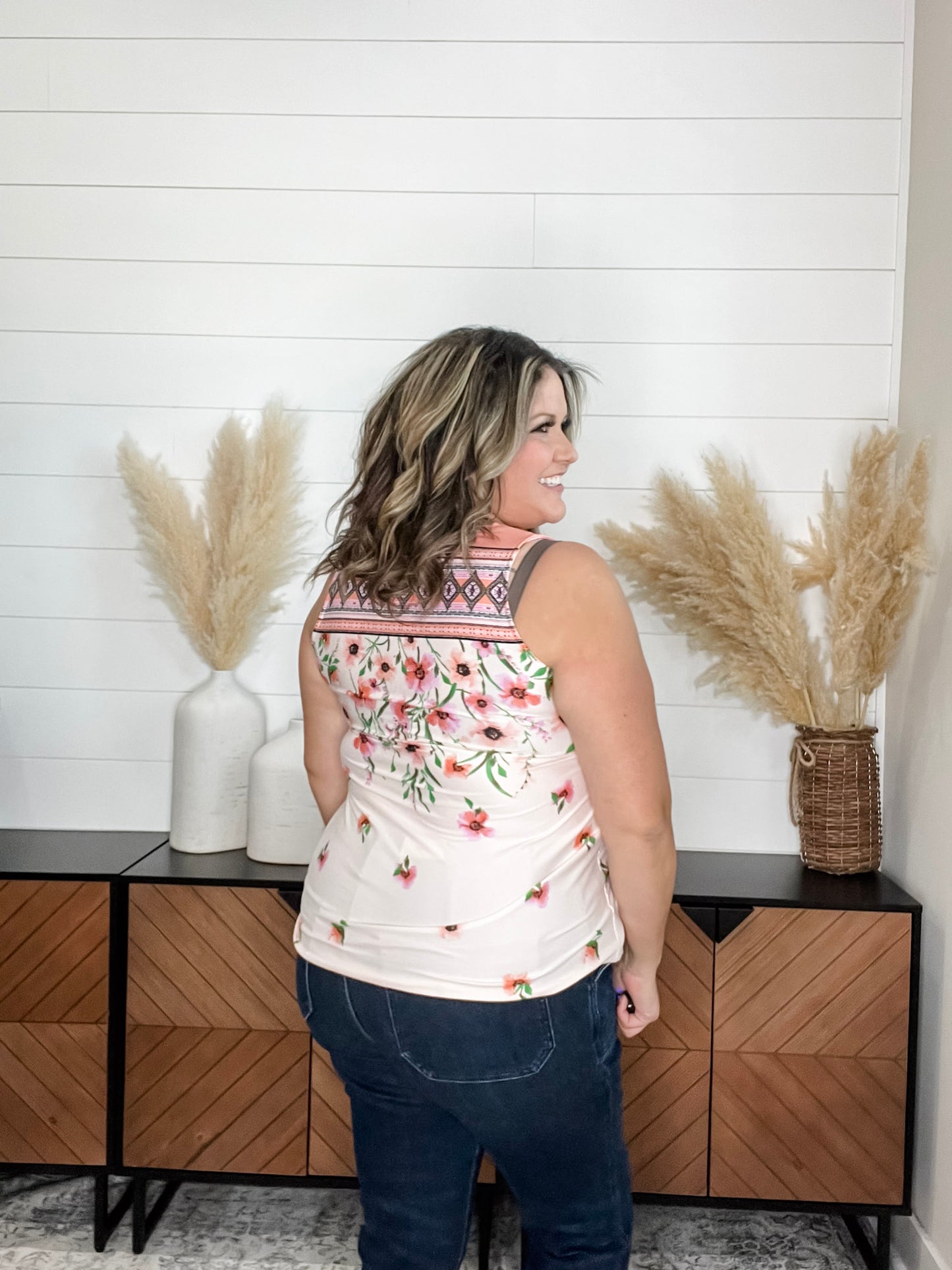 "James" Floral U Neck Tank (Blush & Peach)